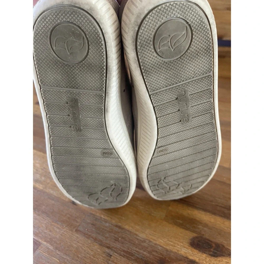 NURTURE WOMEN'S GRAY BEIGE LEATHER‎ LASER CUT LACE UP SNEAKERS SIZE 10 GUC